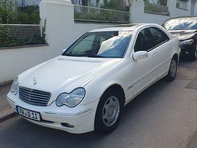 Gebraucht Mercedes C200 Elegance 163 PS (119 kW) 2002 Weiß Limousine