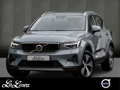 Gebraucht Volvo XC40 Core 163 PS (119 kW) 2023 Grau SUV