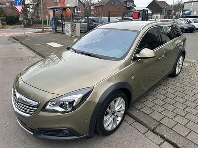 Gebraucht Opel Insignia Country Tourer OPC 170 PS (125 kW) 2015 Grün Kombi
