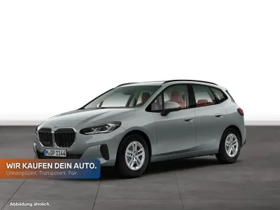 Gebraucht BMW 220 Active Tourer Luxury Line 156 PS (114 kW) 2025 Skyscraper grau metallic Van / Kleinbus