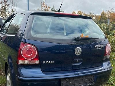 VW Polo