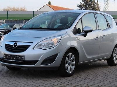 Gebraucht Opel Meriva Active 120 PS (88 kW) 2013 Silber Van / Kleinbus