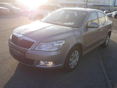 Beige Gebraucht 2009 Skoda Octavia Ambiente Limousine | 7.990 € (Etwas zu teuer)