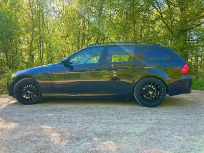Usata BMW 320 Sport Line 150 CV (110 kW) 2005 Nero Station wagon