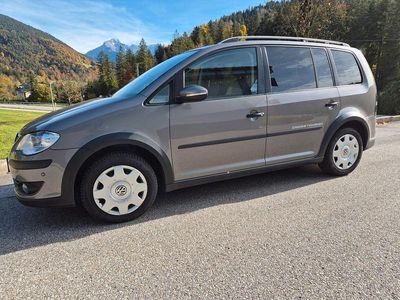 VW Touran Cross