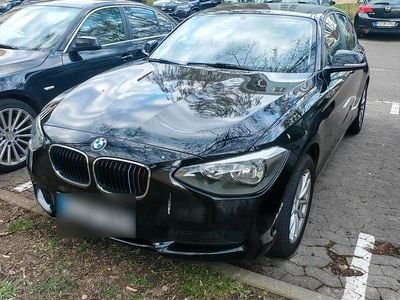 Gebraucht BMW 114 Sport Line 102 PS (75 kW) 2013 Schwarz Kleinwagen