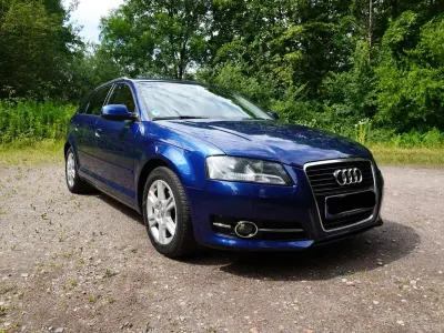 Gebraucht Audi A3 Attraction 90 PS (66 kW) 2012 Blau Kleinwagen