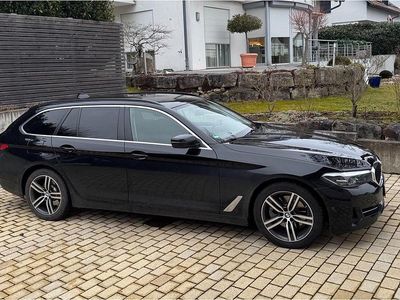Schwarz Gebraucht 2021 BMW 520 Kombi | 25.000 € (Guter Preis)