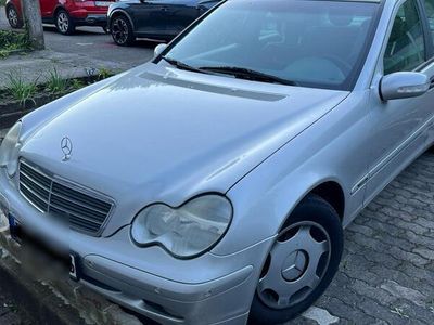 Mercedes C180