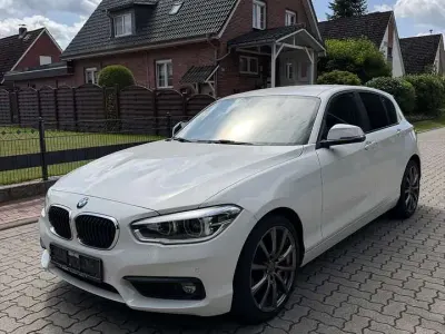 Gebraucht BMW 118 Advantage 136 PS (100 kW) 2018 Weiß Limousine