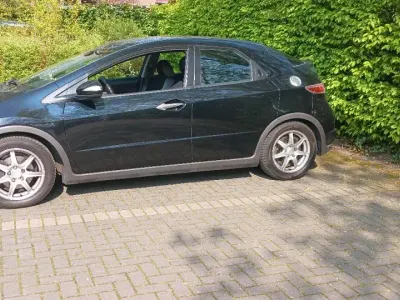 Gebraucht Honda Civic 140 PS (102 kW) 2009 Schwarz Limousine