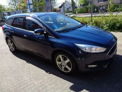 Używany Ford Focus Trend 105 KM (77 kW) 2018 Niebieski Kombi