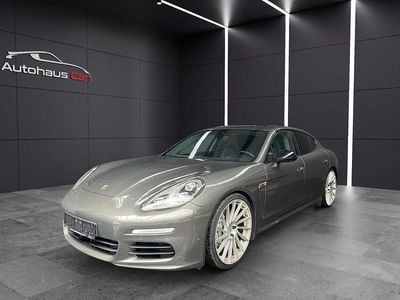Porsche Panamera 4S