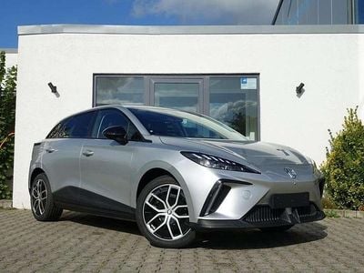 Medial silver Neu 2025 MG MG4 EV Luxury Kleinwagen | 25.950 € (Fairer Preis)