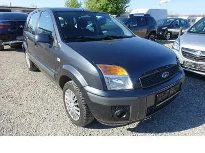 Begagnad Ford Fusion Fun X 80 HK (58 kW) 2007 Grå Halvkombi