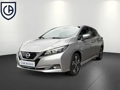 Używany Nissan Leaf N-Connecta 160 kW (218 KM) 2022 Srebrny Hatchback