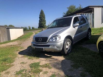Mercedes ML270