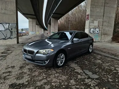 Usata BMW 520 184 CV (135 kW) 2012 Grigio Berlina