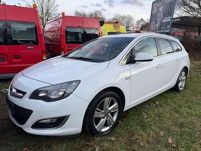 Gebraucht Opel Astra Sport 165 PS (121 kW) 2013 Weiß Kombi