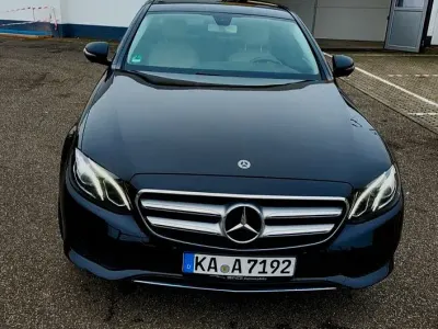 Gebraucht Mercedes E200 Exclusive 184 PS (135 kW) 2017 Schwarz Limousine