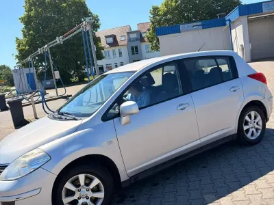 Gebraucht Nissan Tiida 126 PS (92 kW) 2008 Silber Limousine