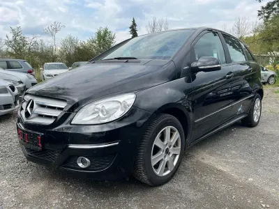 Gebraucht Mercedes B180 116 PS (85 kW) 2009 Schwarz Van / Kleinbus