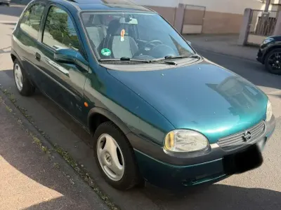 Gebraucht Opel Corsa 54 PS (39 kW) 1997 Grün Kleinwagen
