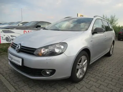 Gebraucht VW Golf VII Match 105 PS (77 kW) 2012 Silber Kombi