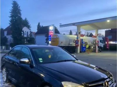Gebraucht Mercedes 220 170 PS (125 kW) 2007 Schwarz Limousine