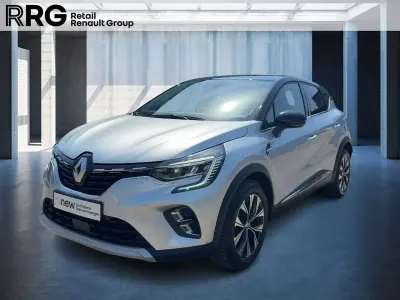 Gebraucht Renault Captur Techno 158 PS (116 kW) 2023 Highlandgrau und blackpearl SUV