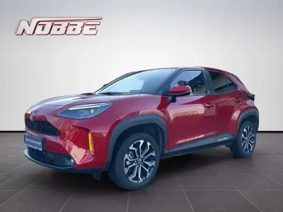 Occasion Toyota Yaris Hybrid Connect Style 116 ch (85 kW) 2023 Rouge Berline