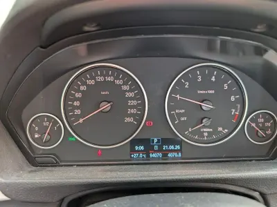 Gebraucht BMW 318 Advantage 136 PS (100 kW) 2019 Schwarz Kombi