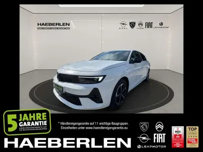 Gebraucht Opel Astra 131 PS (96 kW) 2025 Lack weiss banquise/typ aussenverkleidun Kombi