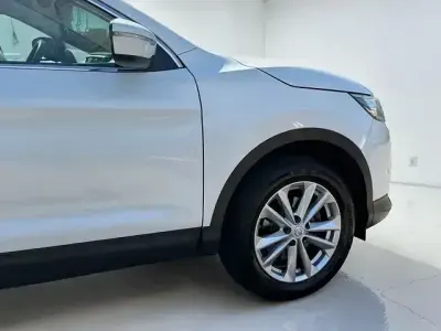 Gebraucht Nissan Qashqai Acenta 110 PS (80 kW) 2014 Weiß SUV