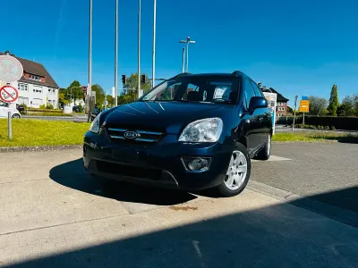 Usata Kia Carens 140 CV (102 kW) 2009 Blu Monovolume