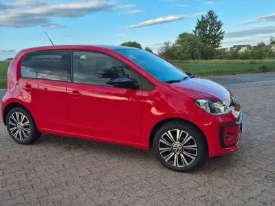 Gebraucht VW up! 75 PS (55 kW) 2018 Rot Kleinwagen