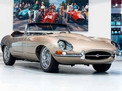 Brugt Jaguar E-Type 265 HK (194 kW) 1966 Guld Cabriolet