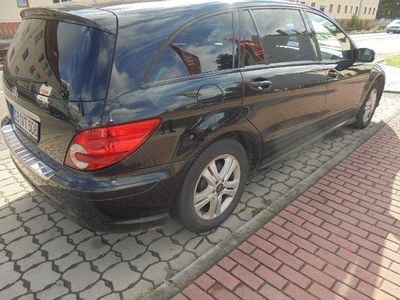Mercedes R320