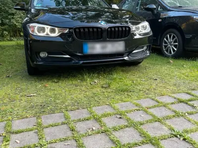 Gebraucht BMW 320 Sport Line 184 PS (135 kW) 2013 Schwarz Kombi