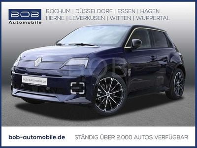 Second-hand Renault R5 Iconic 89 kW (122 CP) 2026 Albastru Hatchback