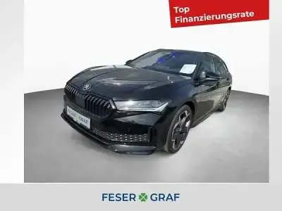Gebraucht Skoda Superb 150 PS (110 kW) 2025 Onyxschwarz metallic Kombi