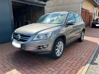 Gebraucht VW Tiguan Track & Field 140 PS (102 kW) 2011 Grau SUV