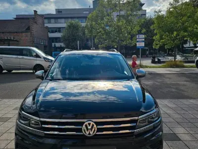 Gebraucht VW Tiguan Allspace Highline 150 PS (110 kW) 2017 Schwarz SUV