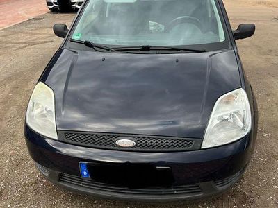 Gebraucht Ford Fiesta 60 PS (44 kW) 2004 Blau Kleinwagen