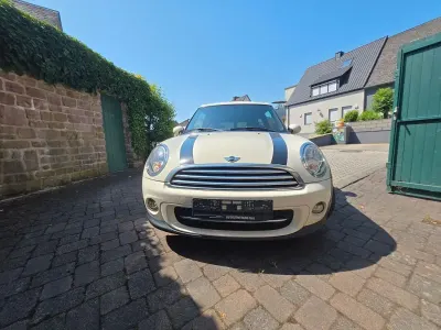 Gebraucht Mini Clubvan 111 PS (81 kW) 2013 Weiß Kombi