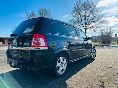 Gebraucht Opel Zafira 150 PS (110 kW) 2008 Schwarz Van / Kleinbus