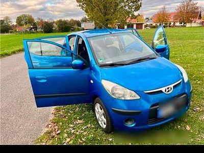Gebraucht Hyundai i10 70 PS (51 kW) 2010 Blau Kleinwagen