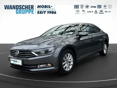 Gebraucht VW Passat Comfortline 150 PS (110 kW) 2017 Grau Limousine