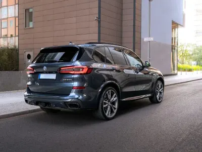 Gebraucht BMW X5 M50 Performance 530 PS (389 kW) 2021 Blau SUV