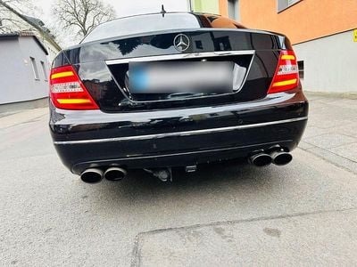 Gebraucht Mercedes C250 Avantgarde 204 PS (150 kW) 2012 Schwarz Limousine